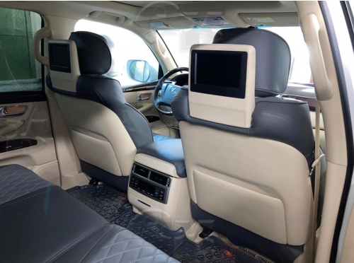 Чехлы для Lexus LX 570 2007-2015, с мониторами в передних спинках фото 3
