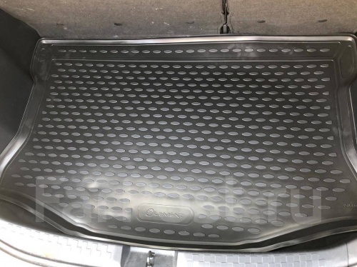 Модельный коврик в багажник для Toyota Aqua 2011-2021 фото 2