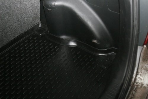 Модельный коврик в багажник для Honda Fit 2001–2007 фото 2