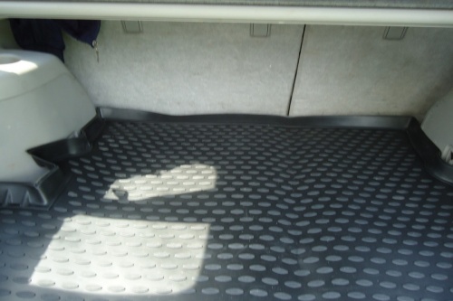 Модельный коврик в багажник для Toyota Highlander 2000-2007 фото 2