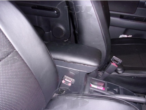 Чехлы для Toyota Corolla Rumion 2007-2015, комплектация с делением второго ряда сидений 60/40 фото 3