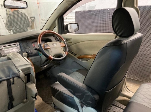 Чехлы для Toyota Isis,  второй ряд - 60/40 с подлокотником Platana, комплект на 2 ряда сидений фото 2