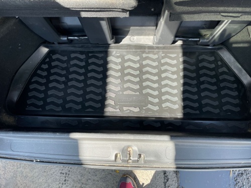 Модельный коврик в багажник для Honda Stepwgn 2015-2021 в нишу третьего ряда фото 2