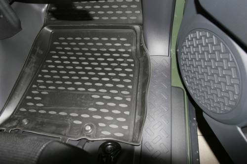 Модельные коврики в салон для Toyota FJ Cruiser 2005-2014 фото 3