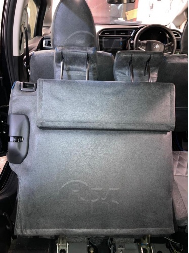Чехлы для Honda Shuttle с 2015 с подлокотником на  заднем пассажирском сидении фото 5