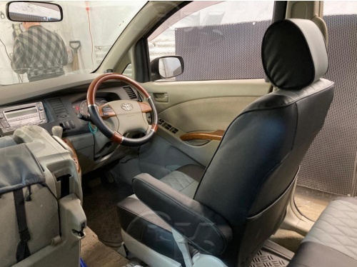 Чехлы для Toyota Isis,  второй ряд 60/40 с подлокотником Platana, комплект на 3 ряда сидений фото 3