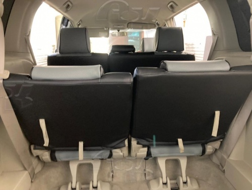 Чехлы для Toyota Isis,  второй ряд 60/40 с подлокотником Platana, комплект на 3 ряда сидений фото 8